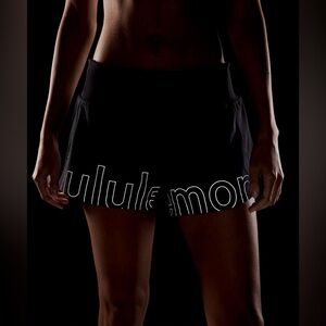 Lululemon Speed Up Mid-Rise Lined Short 4"